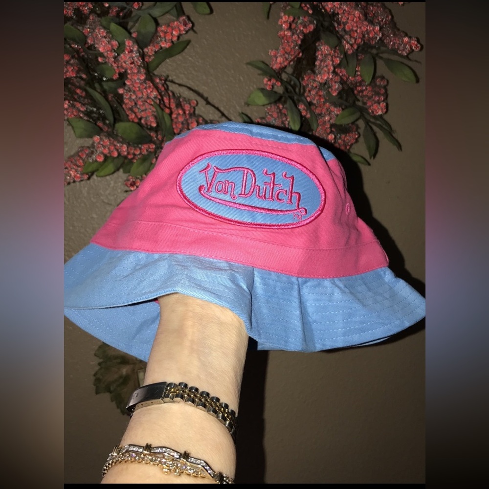 Small Childs Von Dutch Bucket Hat NWOT
